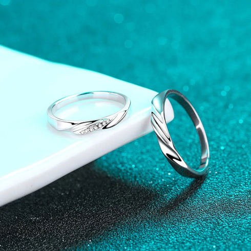 Simple Band Moissanite Promise Ring for Couple Liv